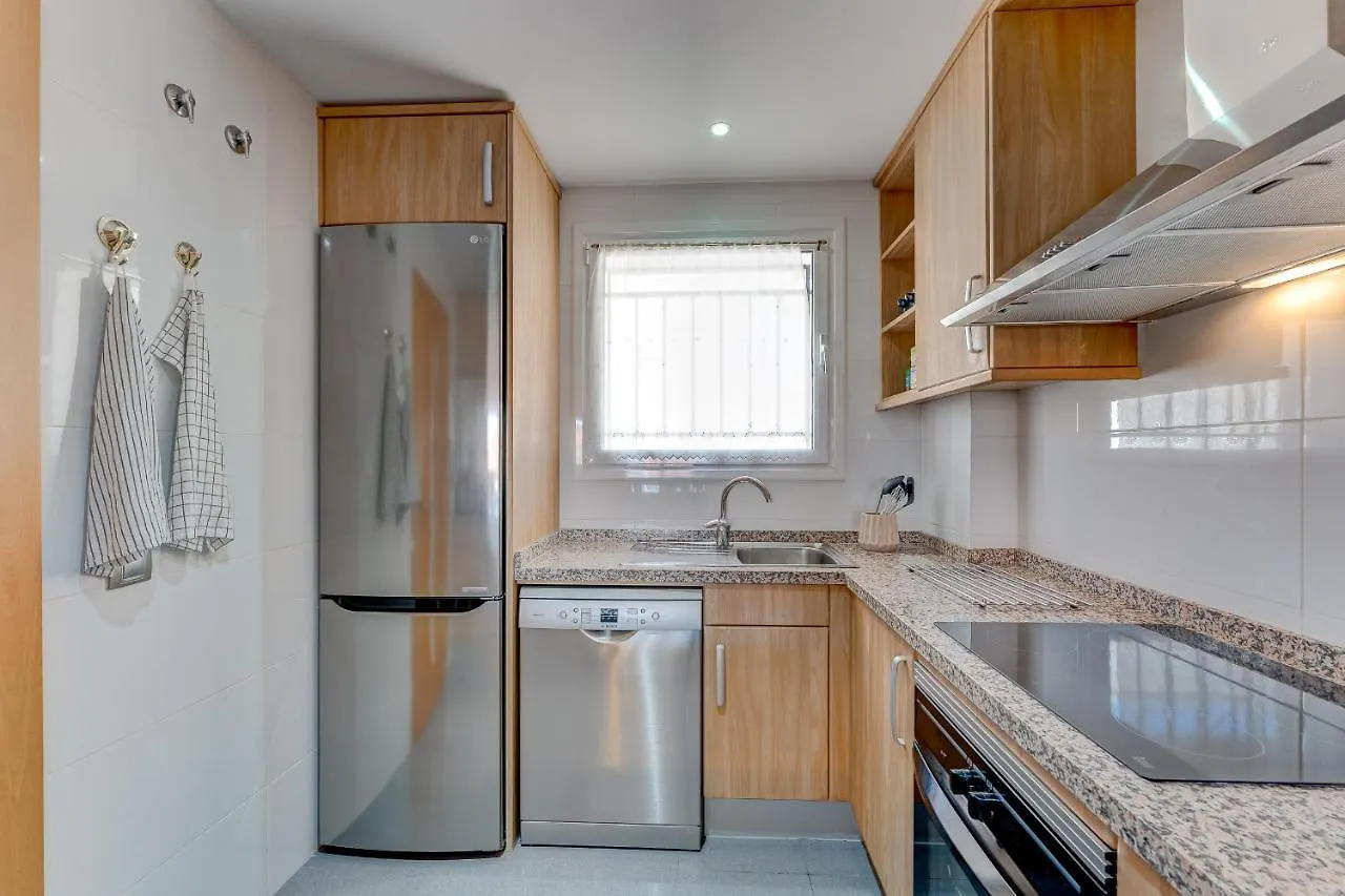 Modern Apartment With Large Terrasse, Bbq, Fast Wifi, 2 Pools Puerto de Santiago  Spanien